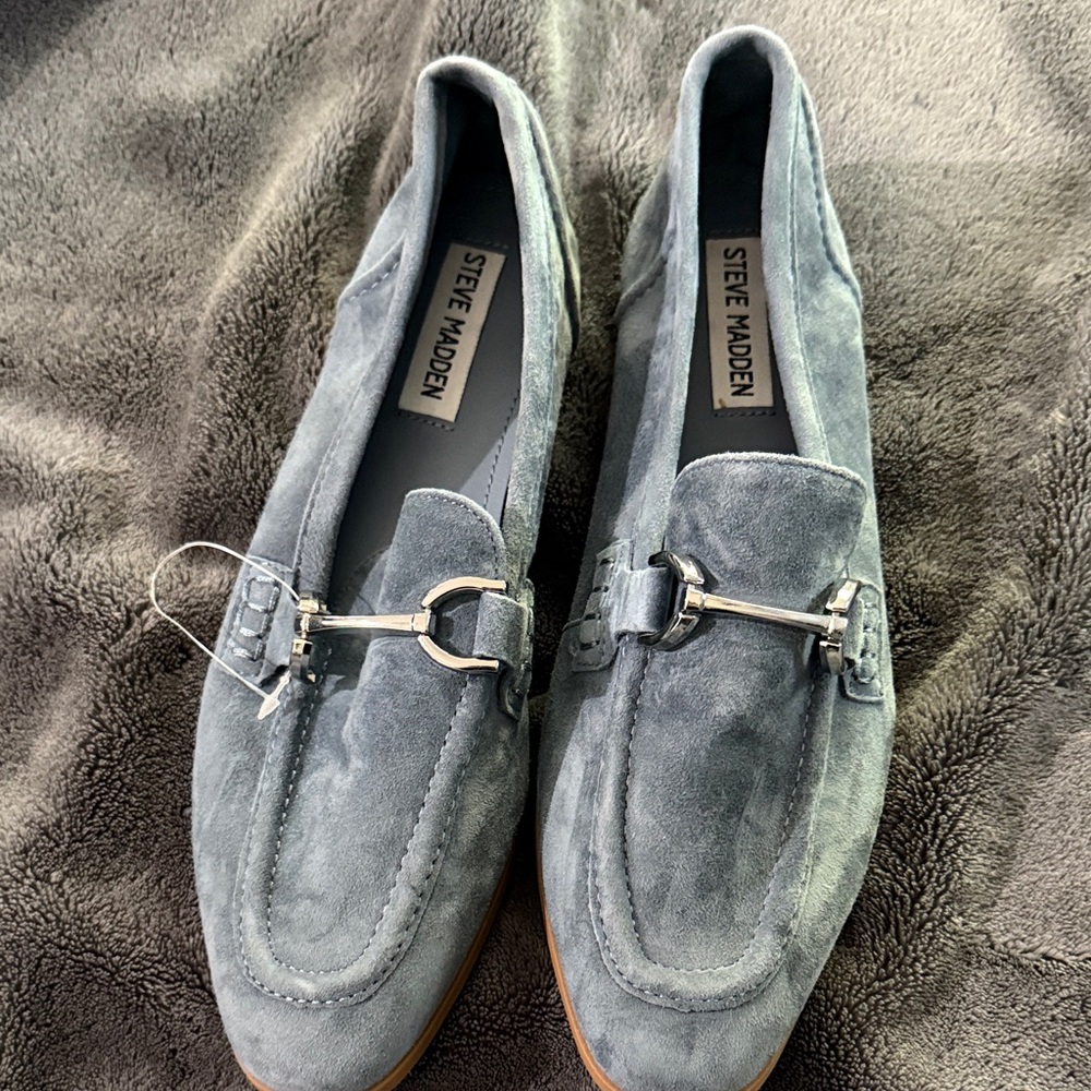 Steve Madden Women’s Gray Suede Loafers